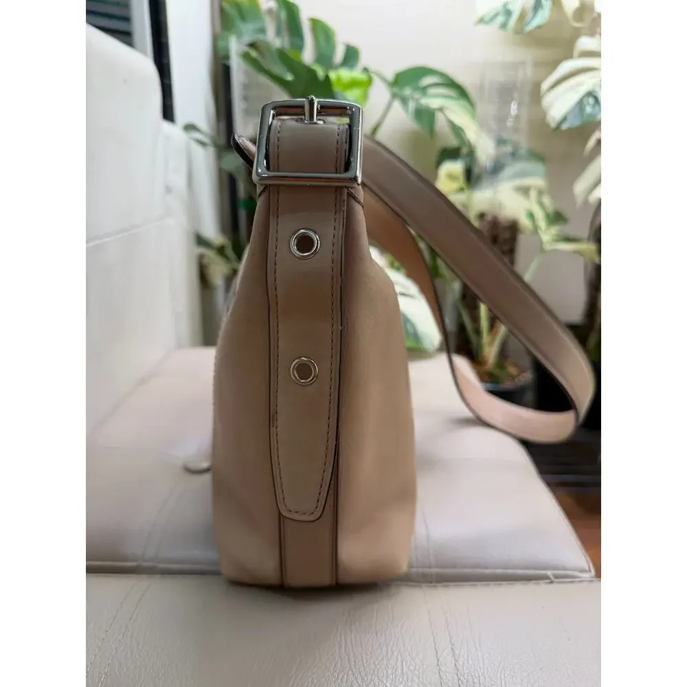 COACH Legacy Leather Duffle Shoulder Bag Beige Crossbody Tassel Excellent